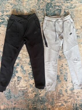 Nike tech bundle Joggers in Black and Light Gray - Dual Pack